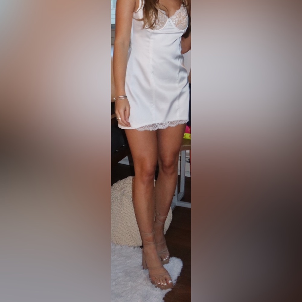 White Fox Boutique White Lace Mini Dress - Picture 5 of 5